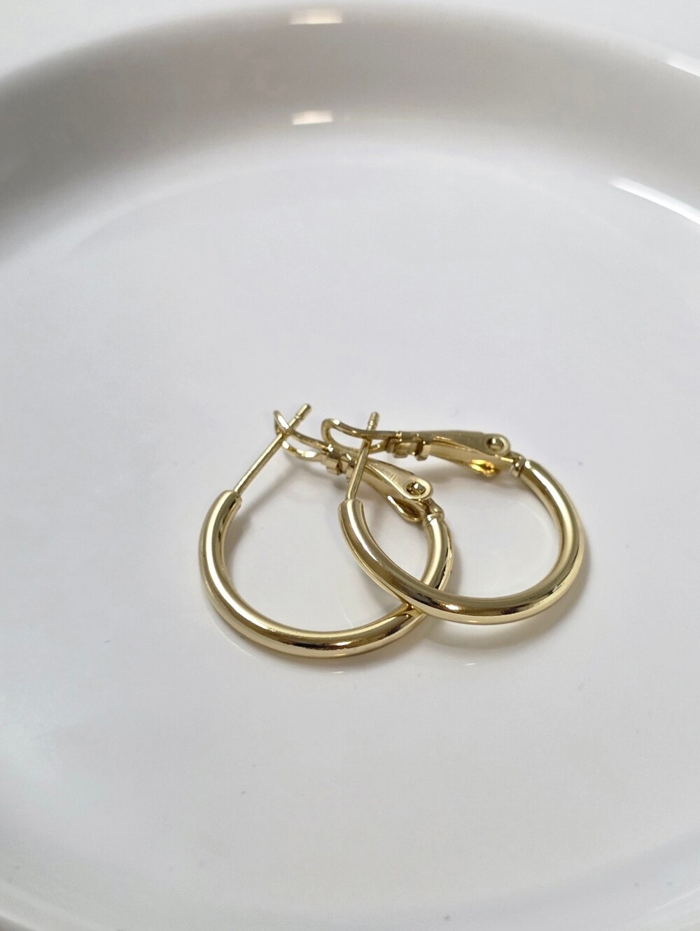 Solid Thin Plain 20" Hoop Earring